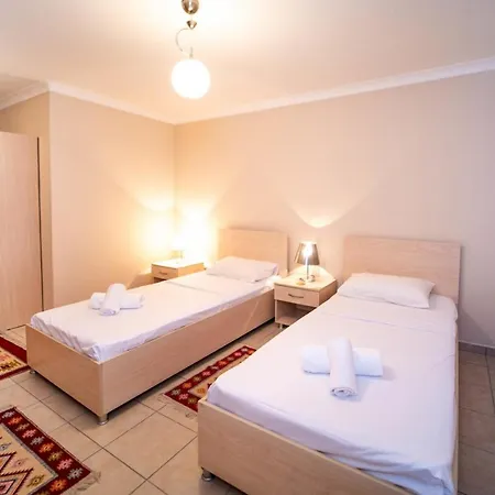 Marvelous House With Balcony And Mountain View Close To Inlice Beach In גוג'ק